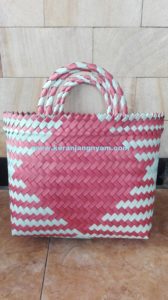 Tas Anyaman Lokal Merah Putih